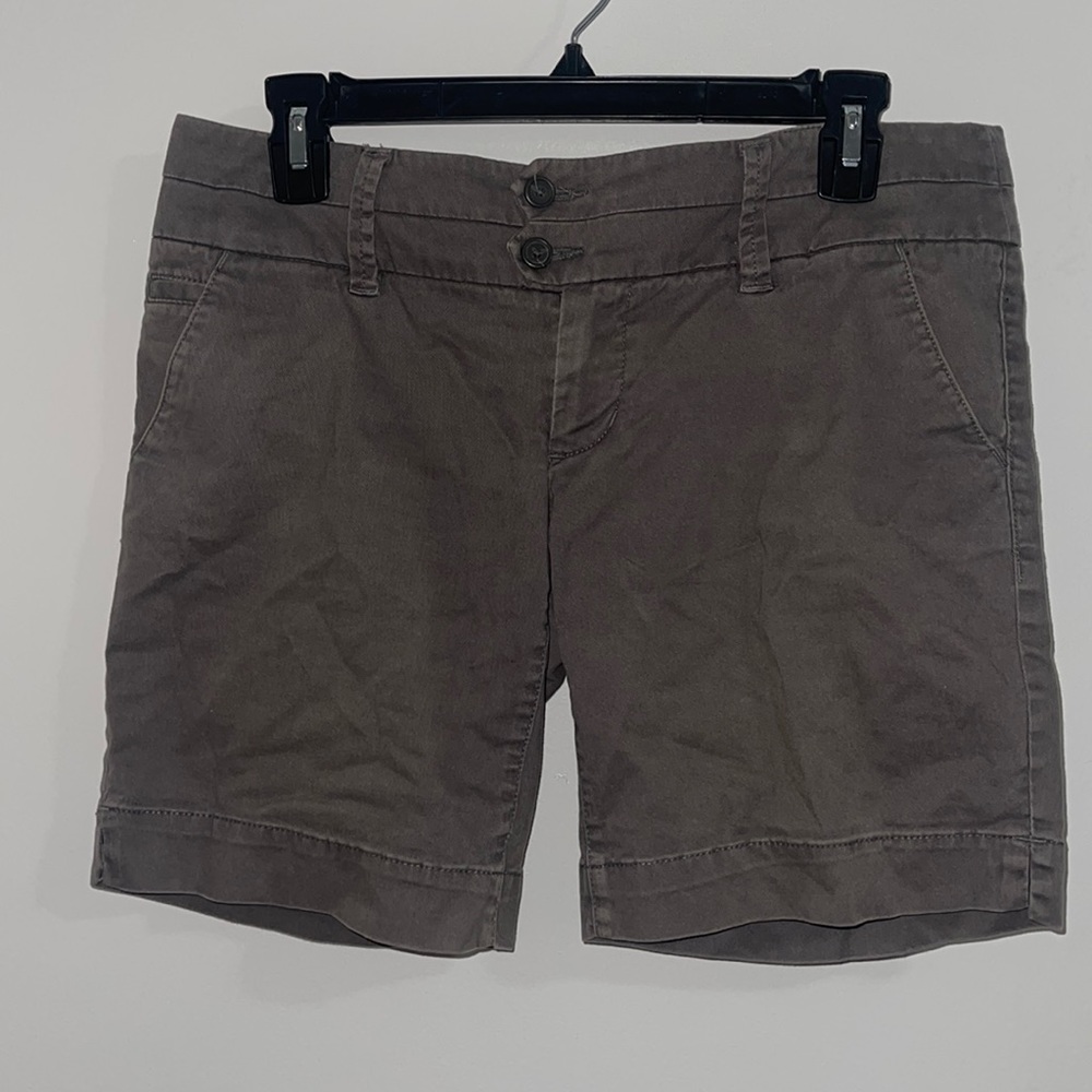 Grey American eagle shorts